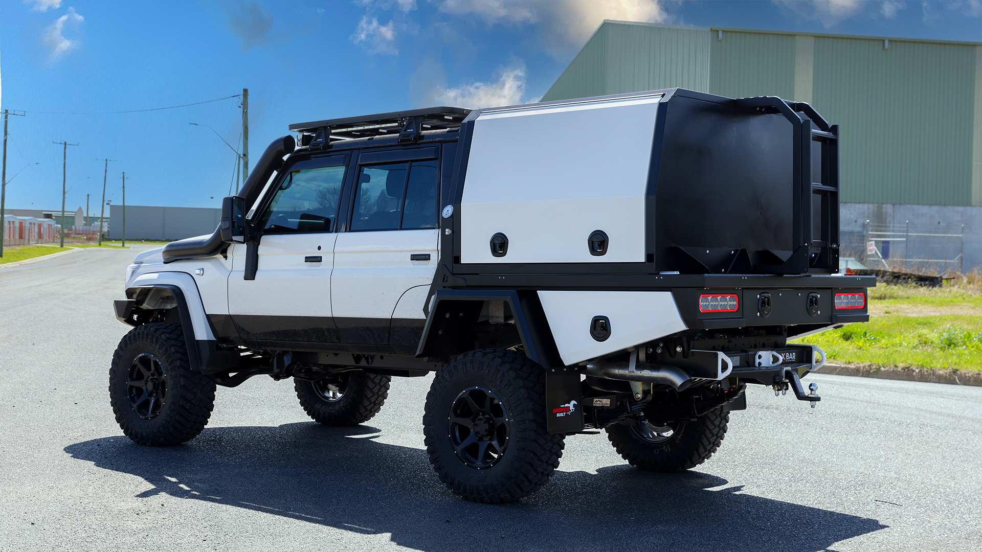 79 Series Landcruiser - Bronco Built V5 Alloy Tray & Alloy Canopy