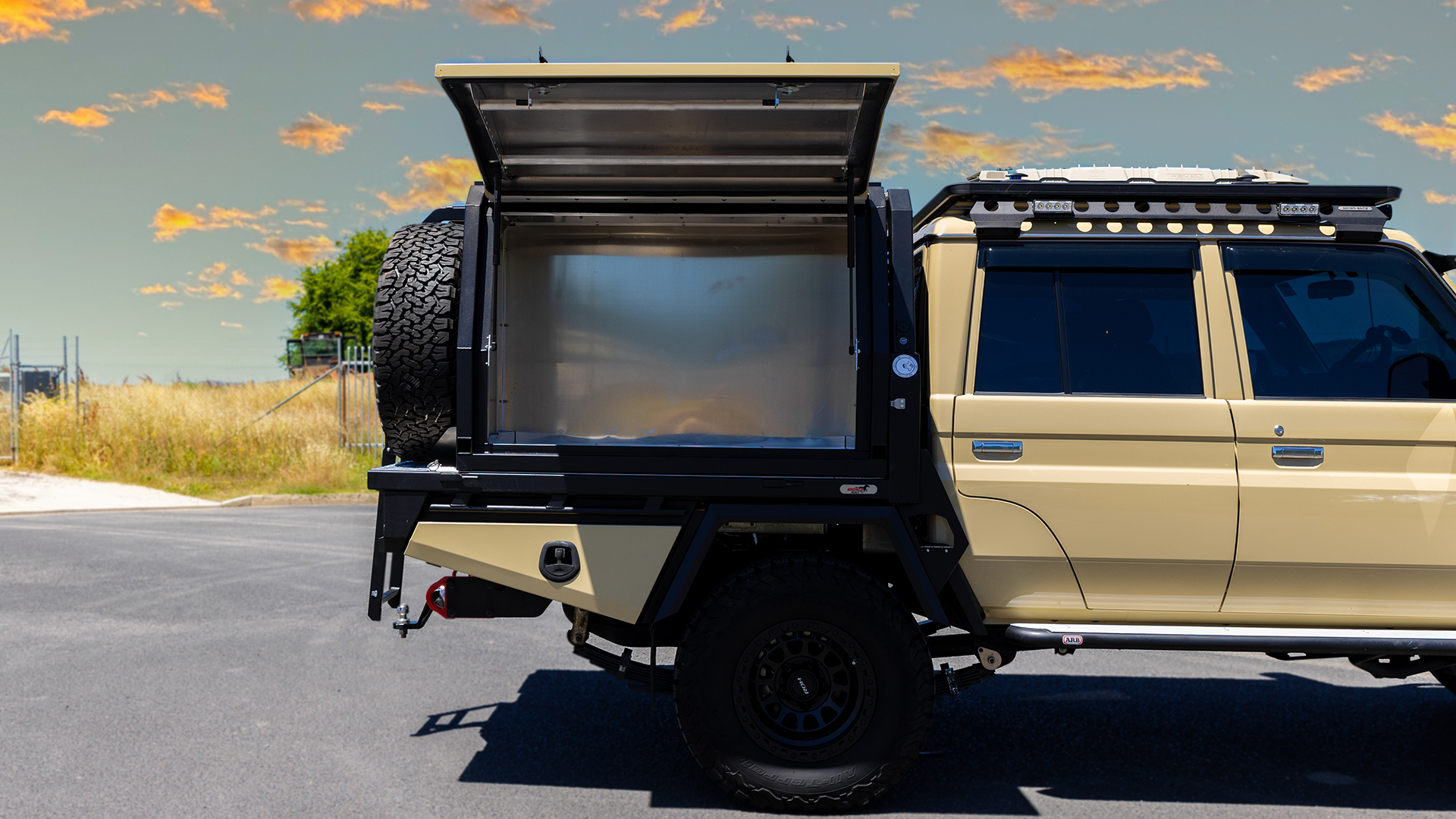 The Right Ute Tray - Bronco Built